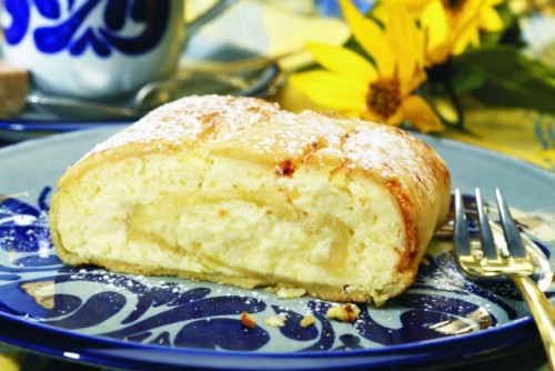 bavaria topfenstrudel